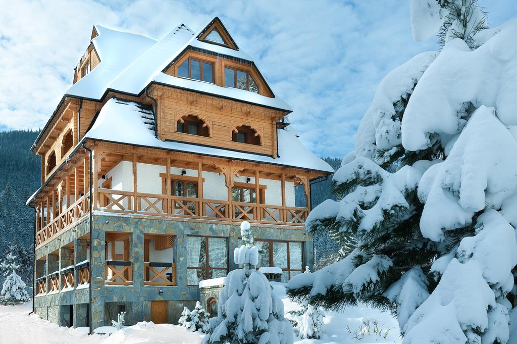 Tatariv DeLuxe Hotel Bagian luar foto